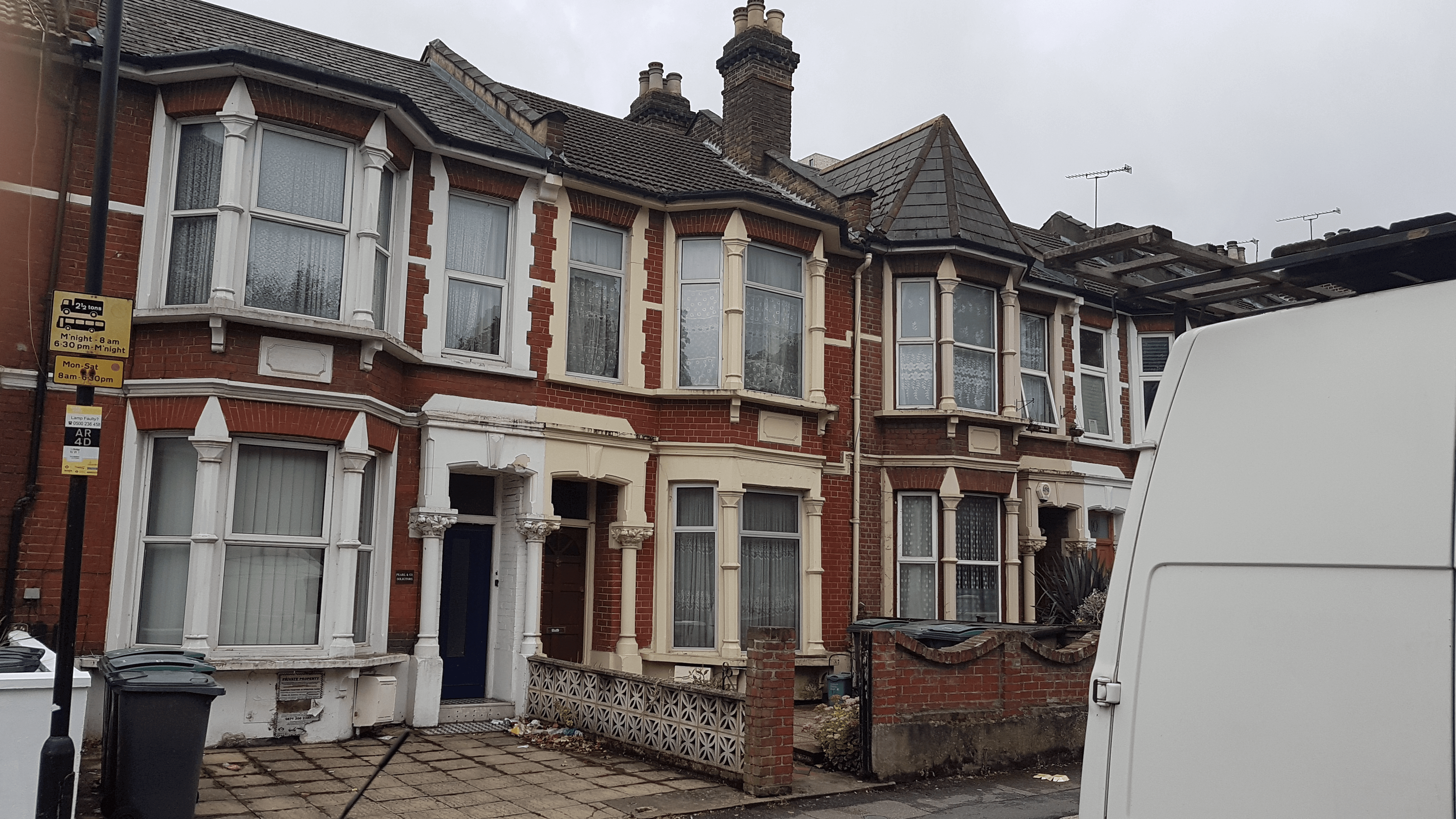 Leasehold Houses in UK
