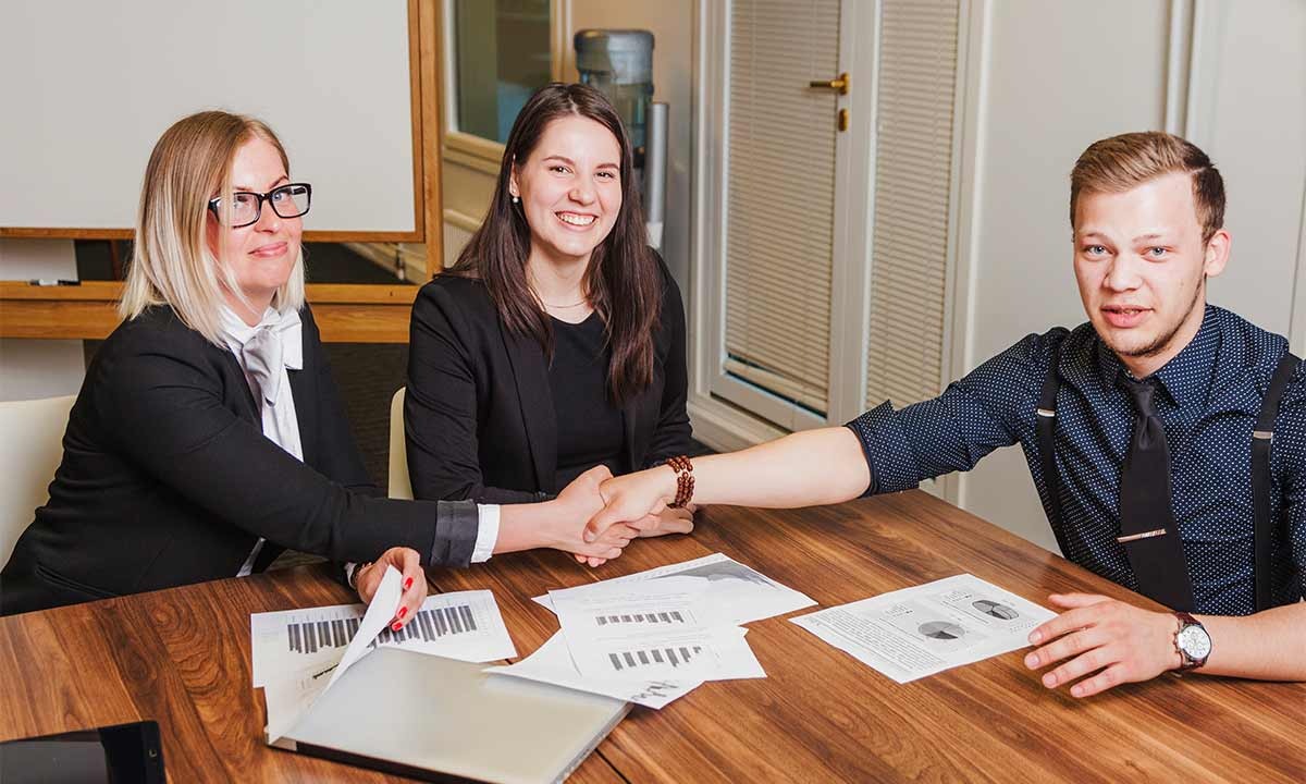 Can You Negotiate a Lease Extension Price in the UK